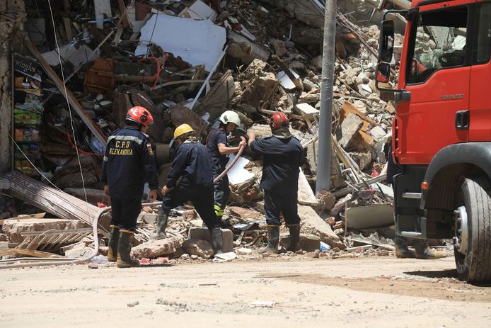 Au moins 9 morts dans l'effondrement d'un immeuble au Caire