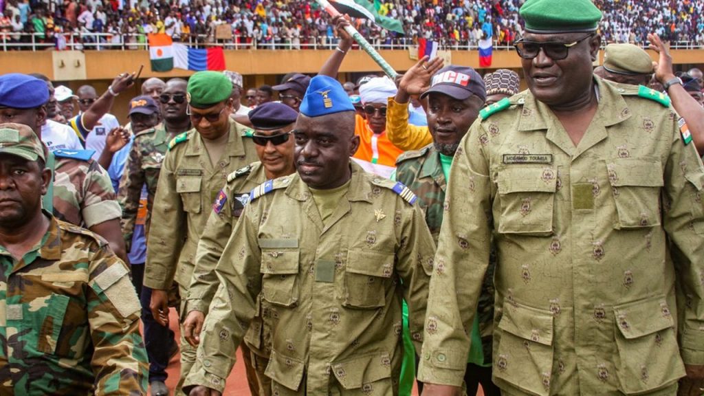 La junte nigérienne peaufine ses premiers rapprochements