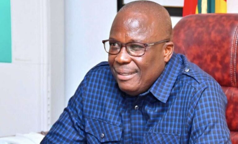 Togo : un maire de l’opposition suspendu de son parti pour son entrée dans le gouvernement