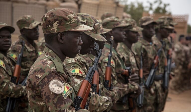Mali : des dizaines de « terroristes » éliminés, selon l&rsquo;armée
