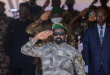 Mali : Assimi Goïta désormais président et ministre de la Défense
